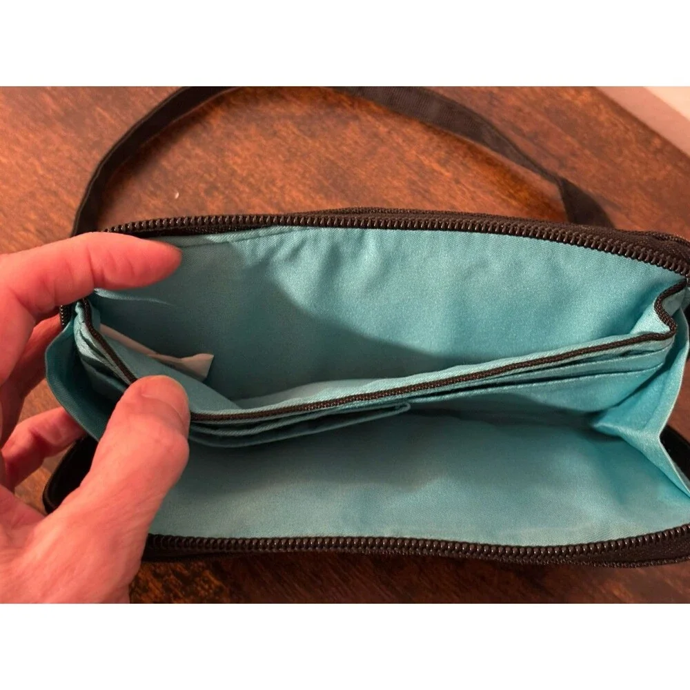 Travelon Wallet Clutch Wristlet Zip around Wrist Strap Black Turquoise Lining
